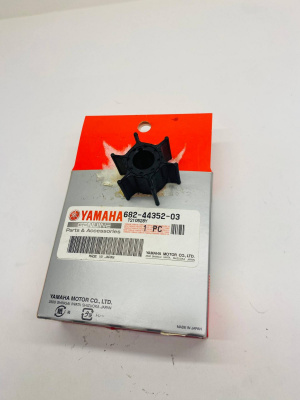 Крыльчатка водяного насоса YAMAHA 682-44352-03-00