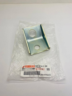 Кронштейн YAMAHA 8AT-21417-00-00